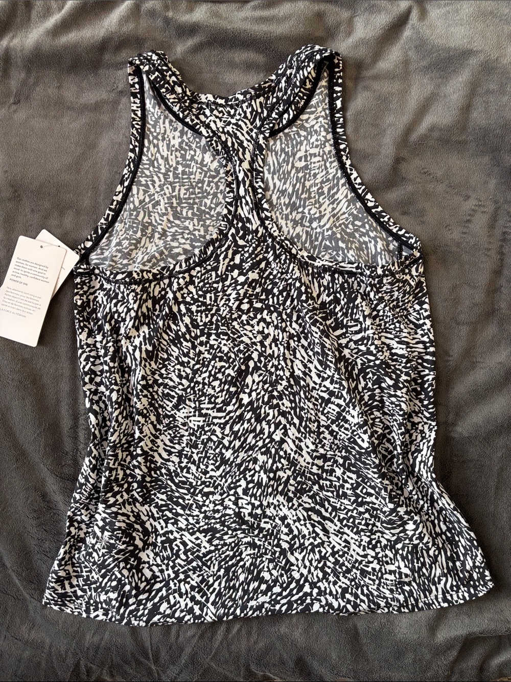 NWT Athleta Black and White Ultimate Train Printed Tank - Picture 8 of 8